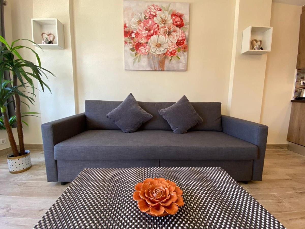 Modern 1 Bedroom Seaside Apartment With Pool Fuengirola Extérieur photo