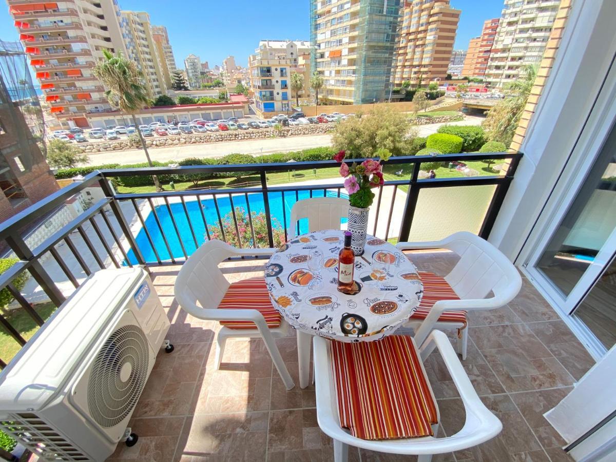 Modern 1 Bedroom Seaside Apartment With Pool Fuengirola Extérieur photo